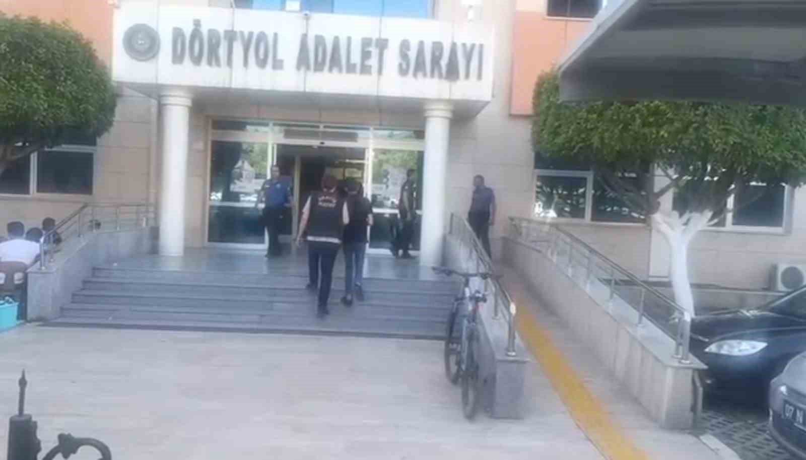 Dörtyol’da hapis cezasıyla aranan 4 şahıs yakalandı