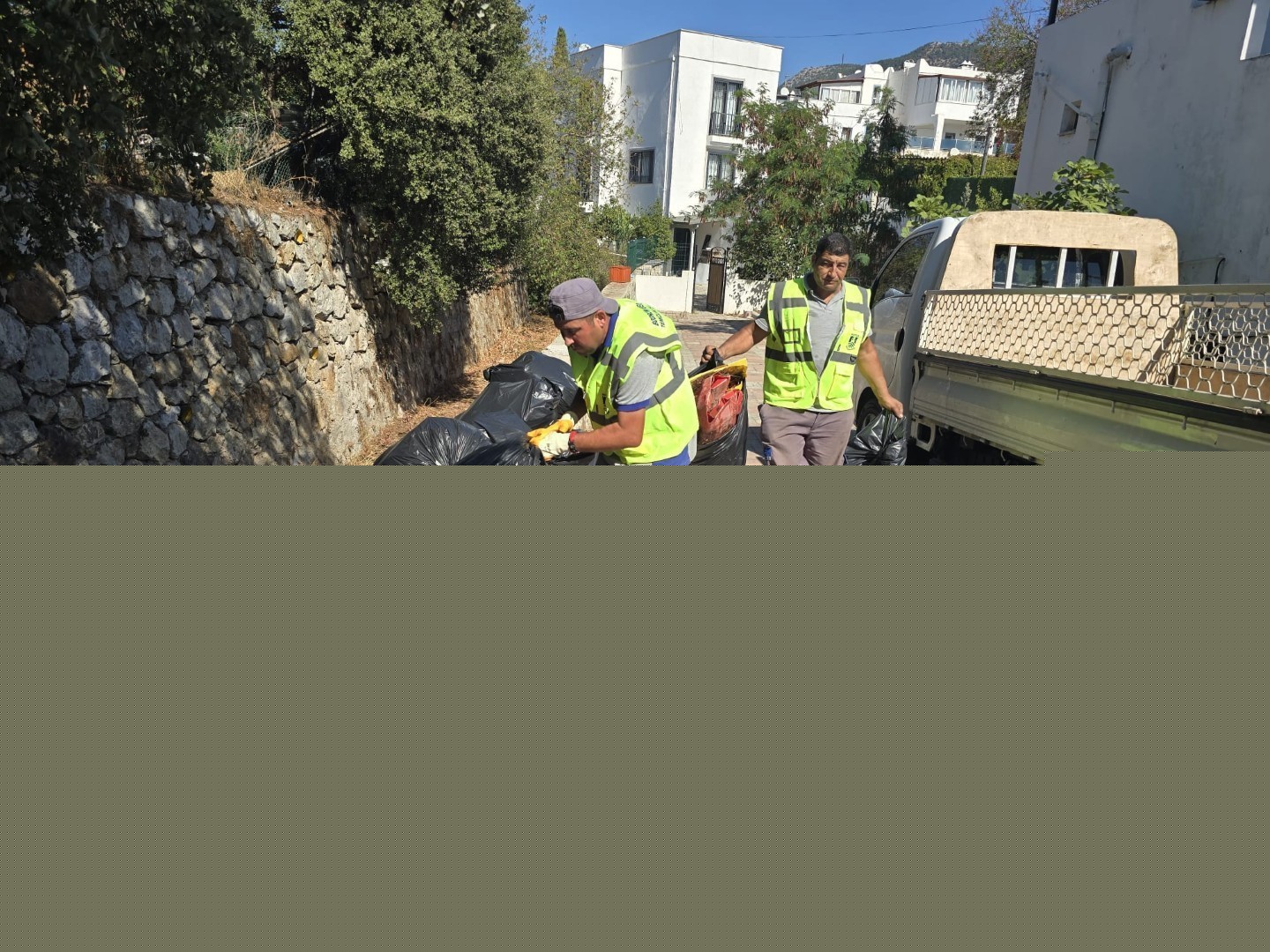 Belediye ekiplerinden derelerde temizlik çalışmaları